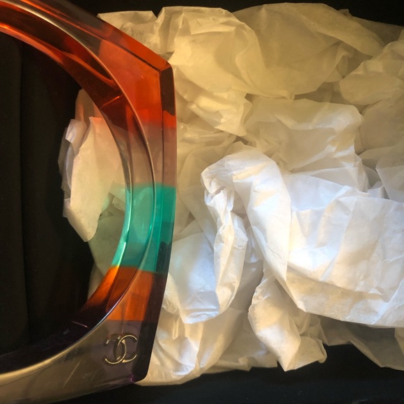 Chanel Multicolor Lucite Square Bracelet - Picture 6 of 7